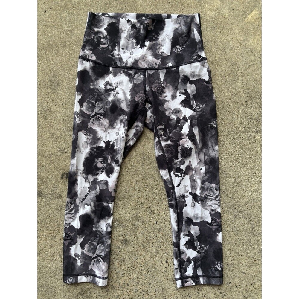 Lululemon Wunder Under High-Rise Crops In The Obscurred Floral Print Size 8 - Picture 6 of 10